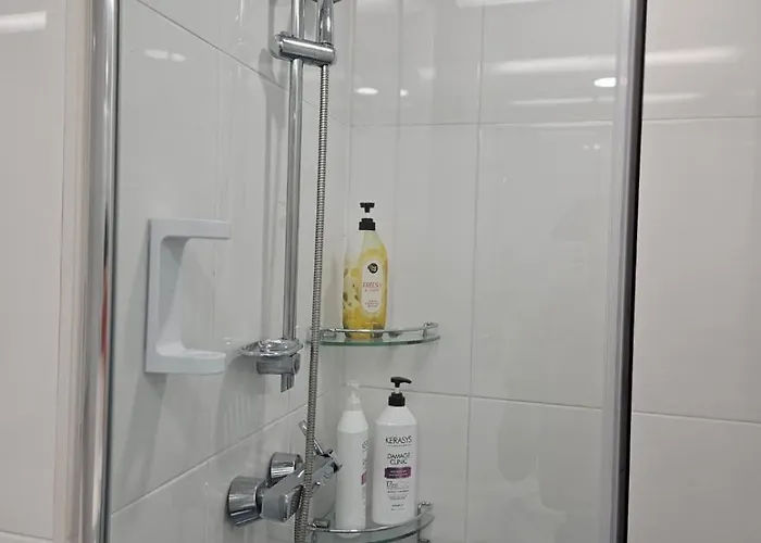 Apartamento #2 Queen, Ss# 2 Minutes Run To The Sea, Close To The Sea, 5 Minutes To Club D Oasis Swimming Pool, Renewal Fresh Busan