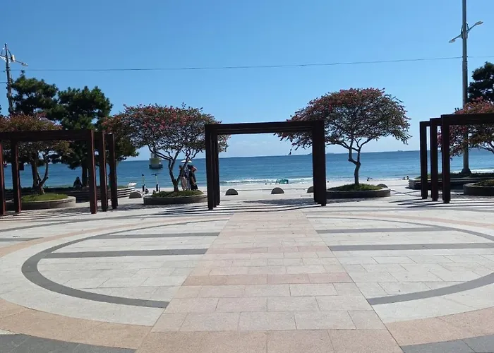 #2 Queen, Ss# 2 Minutes Run To The Sea, Close To The Sea, 5 Minutes To Club D Oasis Swimming Pool, Renewal Fresh Apartamento